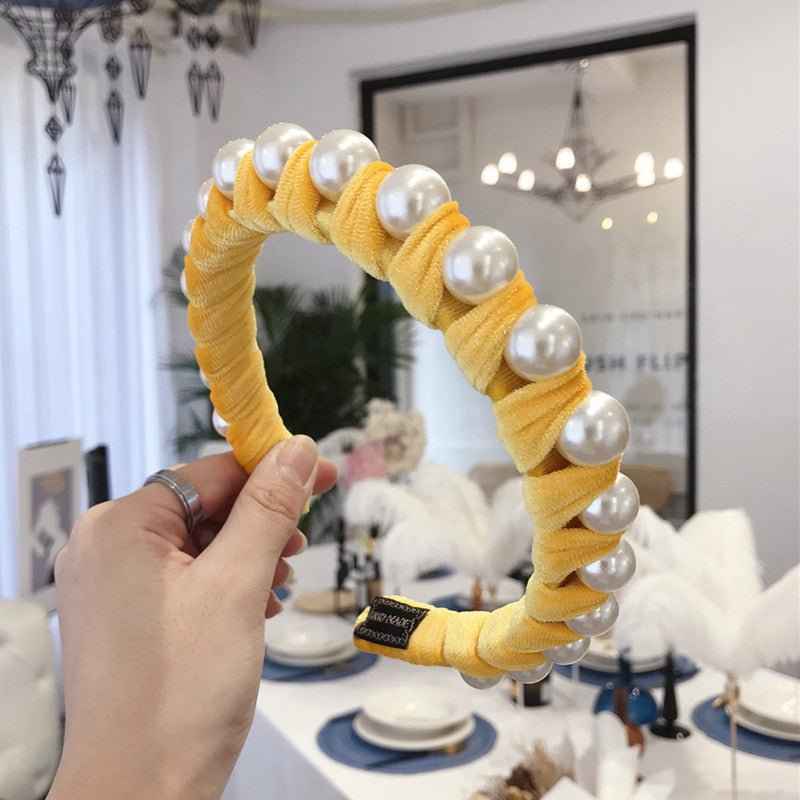 Queen's Pearl-Wrapped Gold Velvet Broad-Brimmed Headband Headband