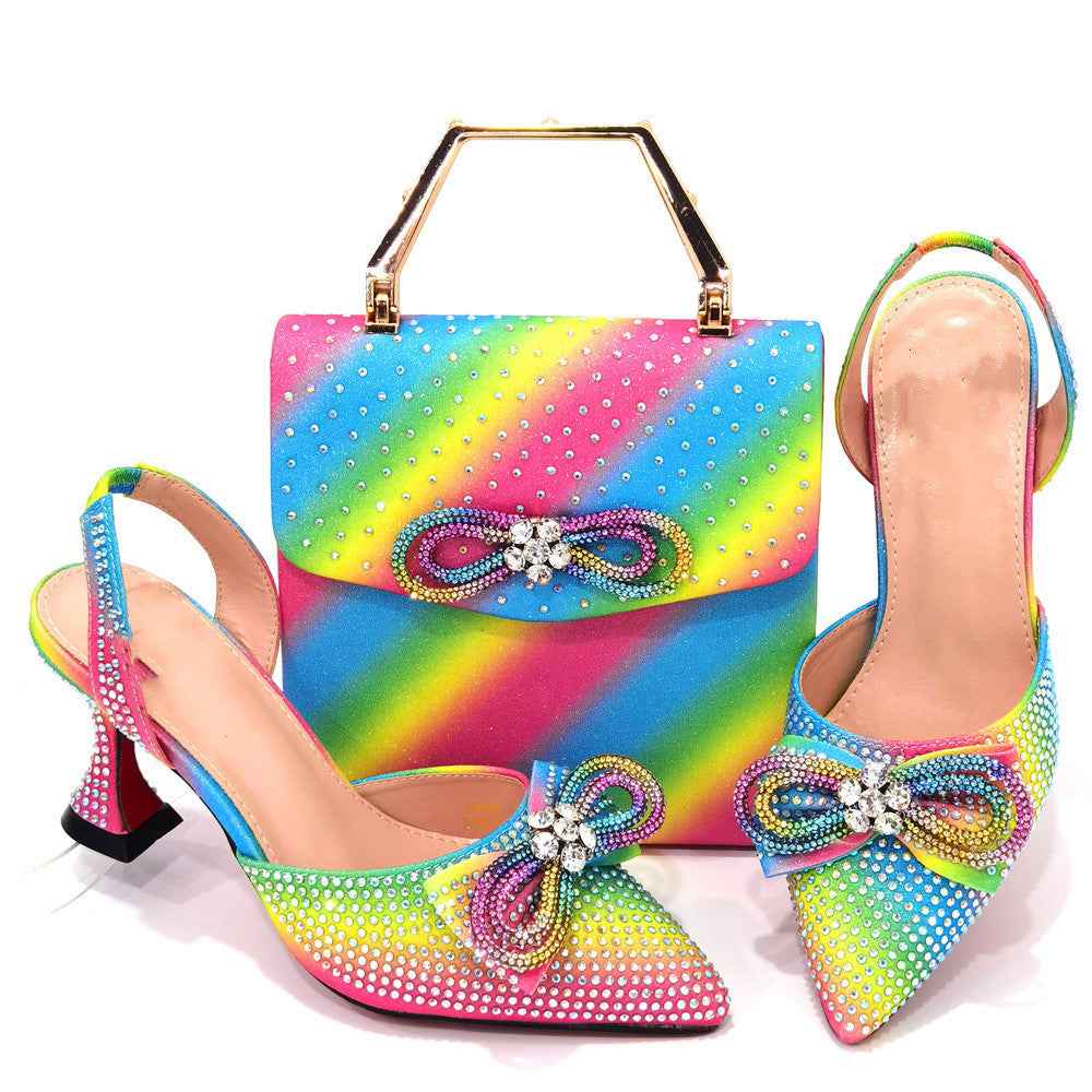 Ensemble femme – escarpins élégants et sac cabas assorti