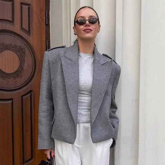 Pourquoi les robes élégantes de style français restent indémodables - parlezmode.com