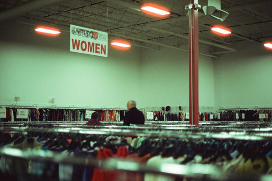 Comment mixer vêtements tendance femme et élégance à la française - parlezmode.com