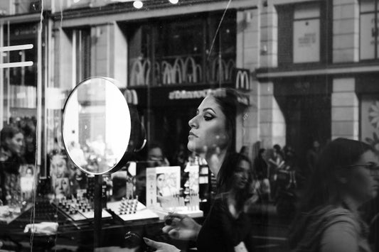 Opter Pour Le Look Parisien Féminin Quand On Rush: Un Guide - parlezmode.com