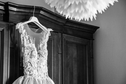 Robes Élégantes en Polyester pour Événements Spéciaux - parlezmode.com