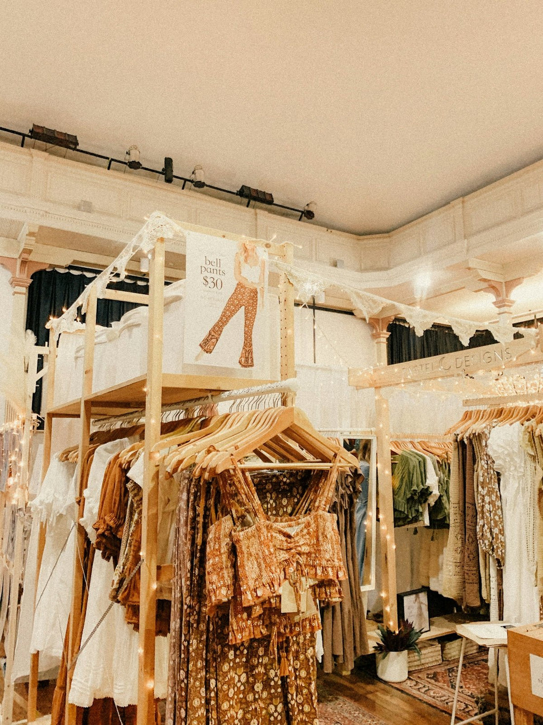 Comment Trouver Des Vêtements Étonnants Dans Une Boutique De Mode Féminine - parlezmode.com