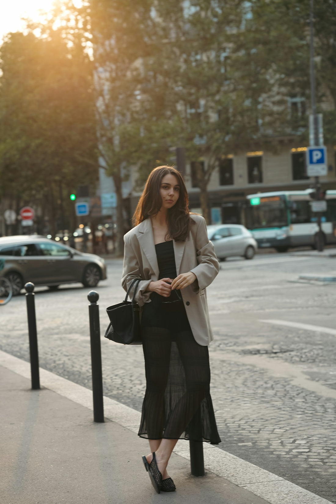 Du magazine à votre placard: transformer les tendances en style parisien chic - parlezmode.com