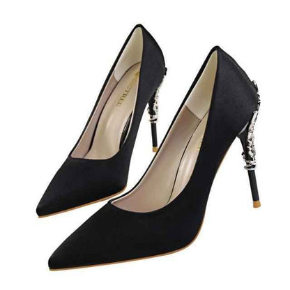Look de Nuit Luxueux – Robe + Escarpins