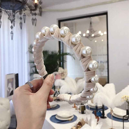 Queen's Pearl-Wrapped Gold Velvet Broad-Brimmed Headband Headband