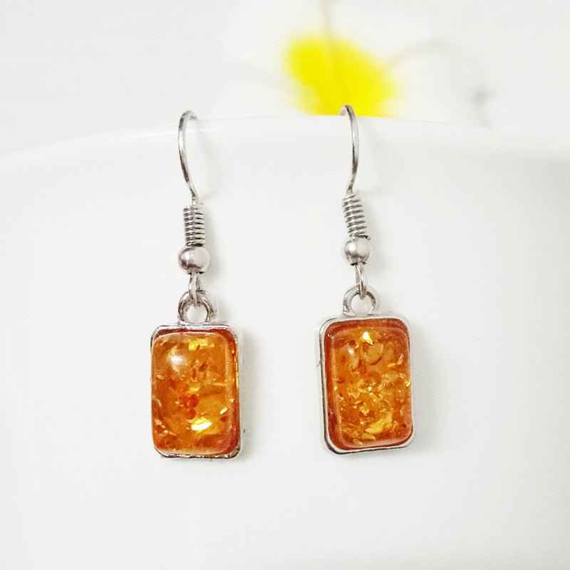 Two-piece Earrings And Necklaces