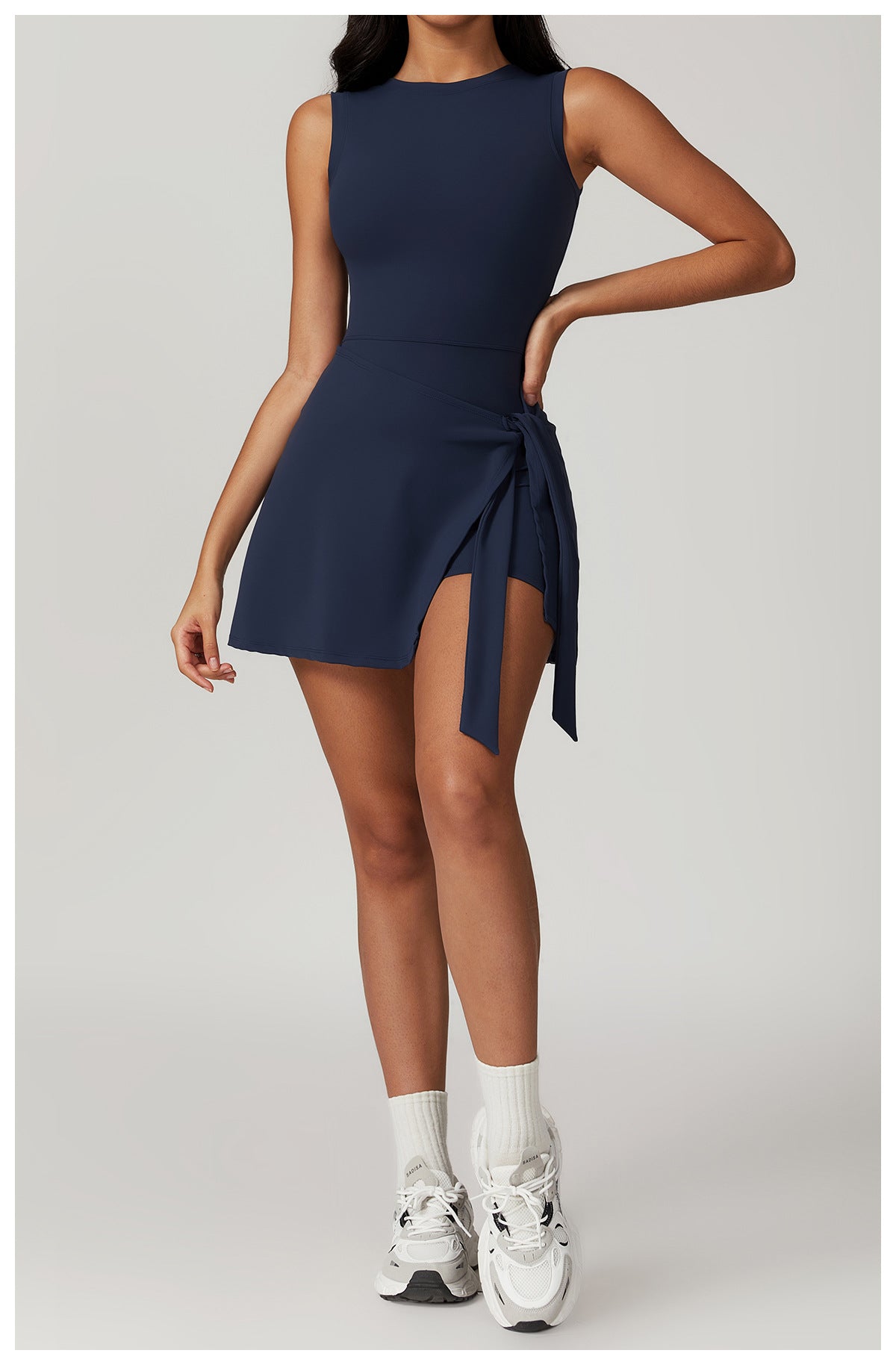 Robe Courte Sport Chic - parlezmode.com