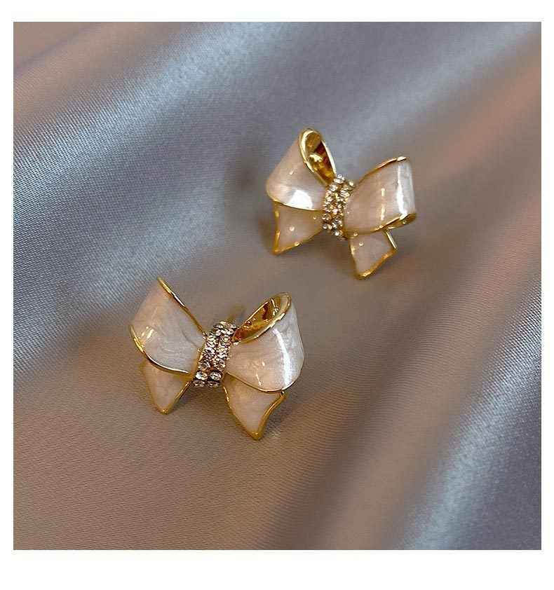 Fashion Personality Sense Bow Stud Earrings Women