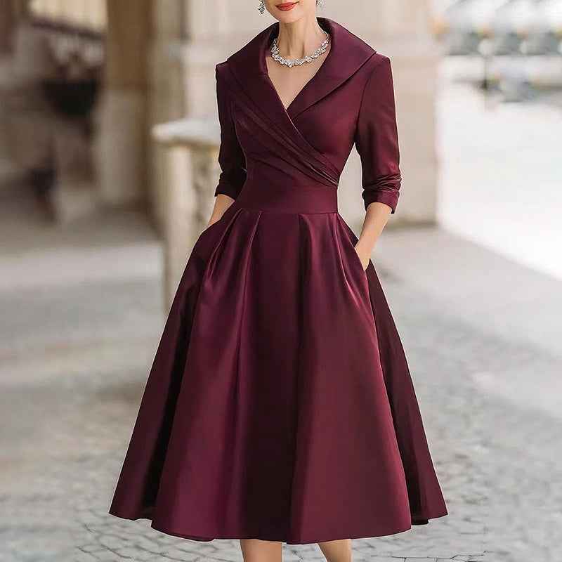 Robe mi - longue élégante pour femme à col en V croisé, jupe évasée et poches — tenue chic de printemps/été - parlezmode.com